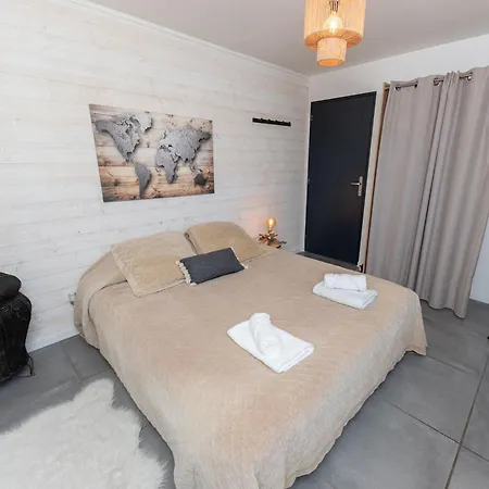 Jolie Maison 84 M2 Ocean Bordeaux Medoc Chateaux Salaunes